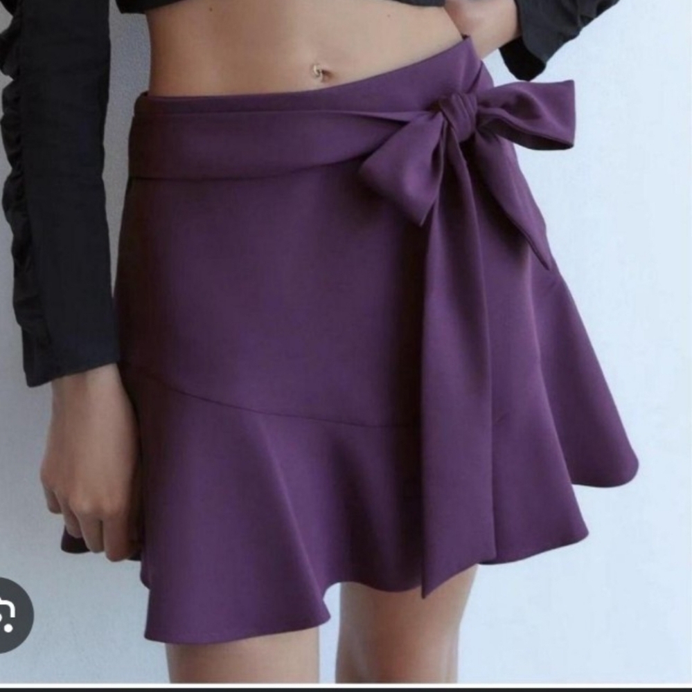 ZARA Purple Bermuda Skort - Size Small